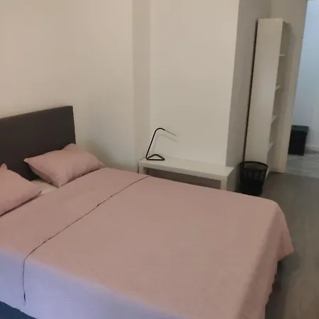 Bondy Home Apartmán *